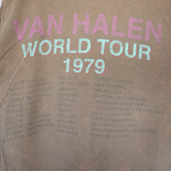 Van Halen World Tour 1979 Remake Shirt – LG (21"x26"). Washed. Faded. Band. - Picture 3 of 6